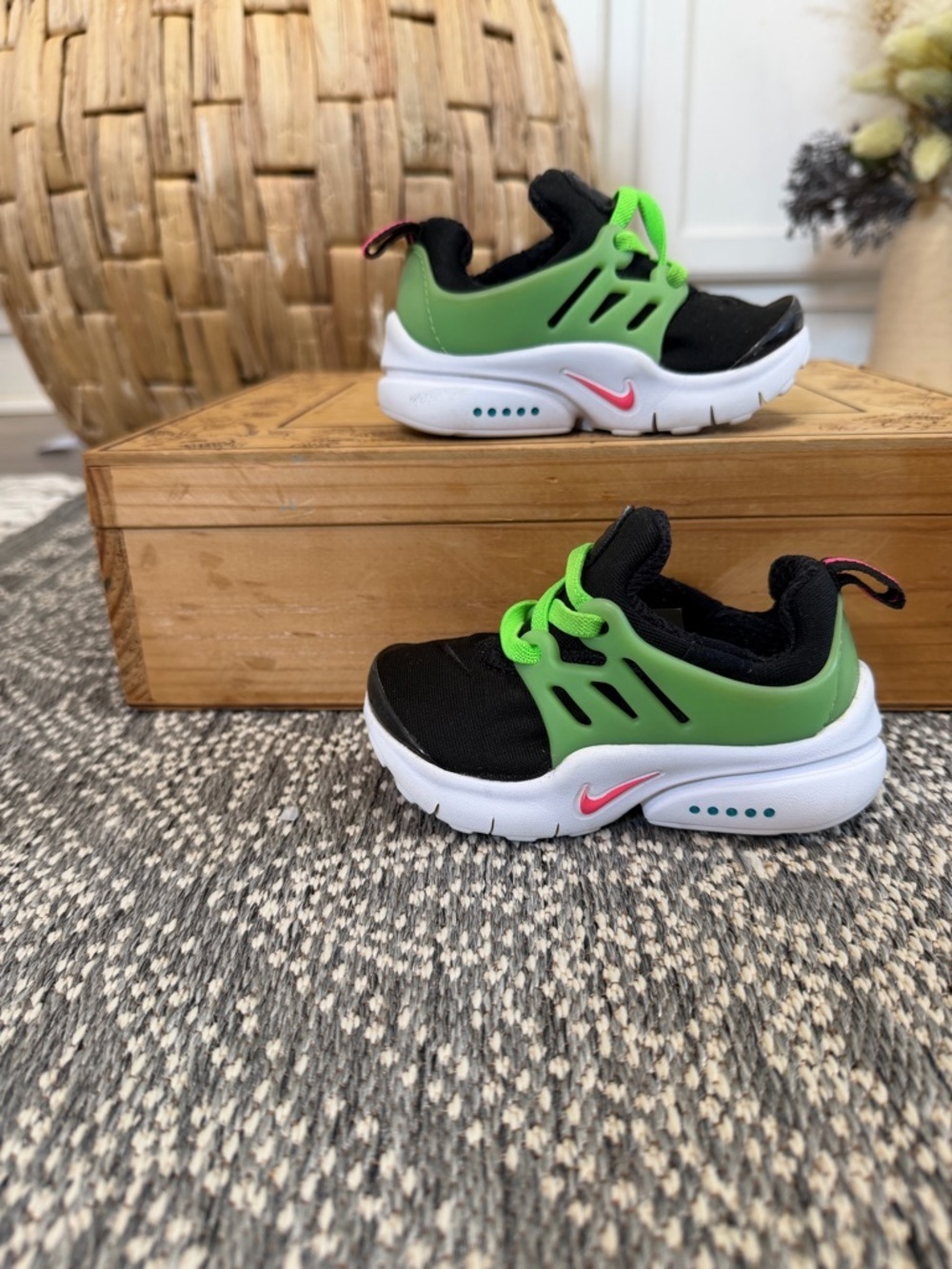 Nike Kids Black & Green Sneakers with Pink Swoosh - Picture 14 of 14